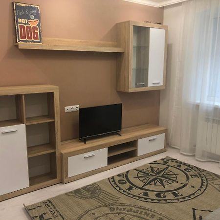 Gil Apartments, 38 Prospect Svobody Oujhorod Extérieur photo